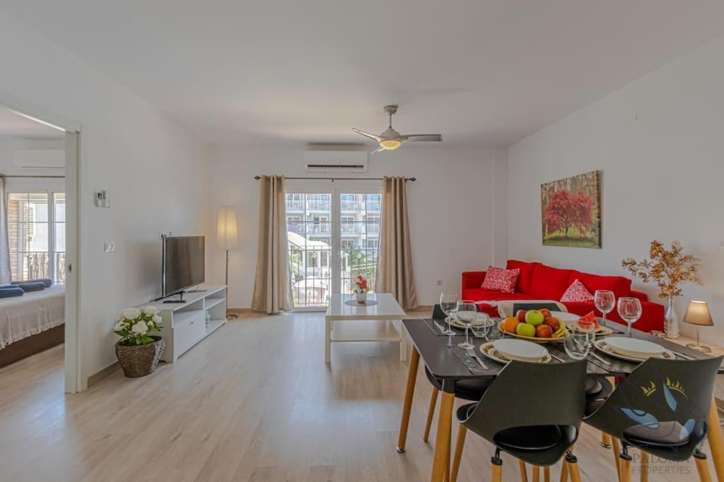 Benalroma Spacious Apartment 50 Mt From The Beach Benalmadena Exterior photo